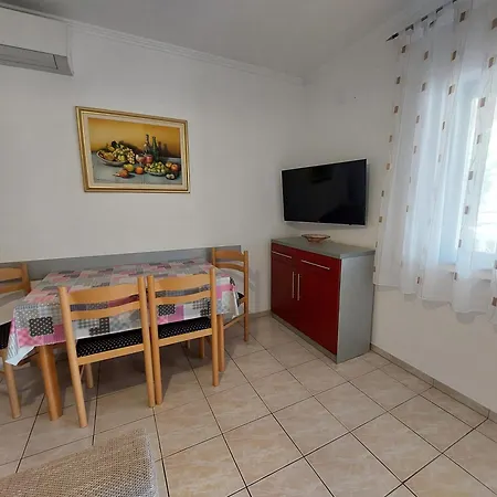 Mijo アパート マリンスカ