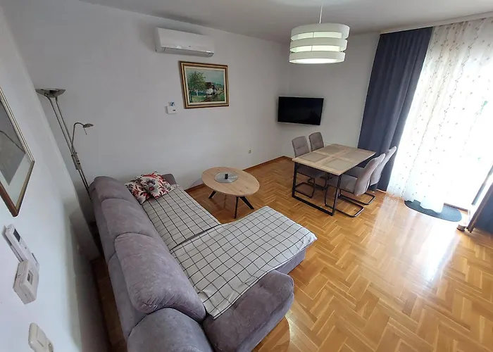 Apartment Mijo Malinska